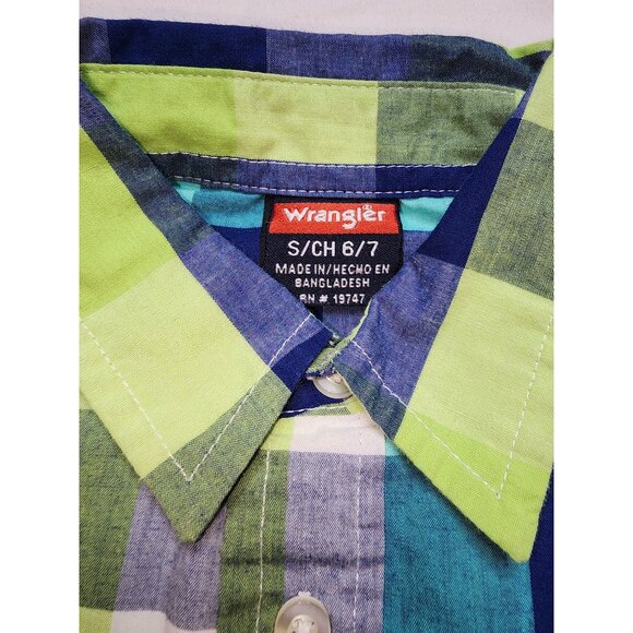 Wrangler Plaid Short Sleeve Button Down Shirt size Small (6-7) Green/Blue - Picture 2 of 6
